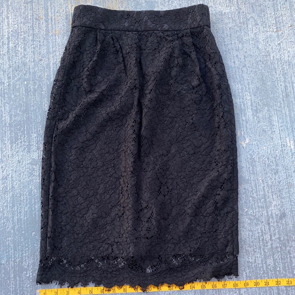 Black midi skirt